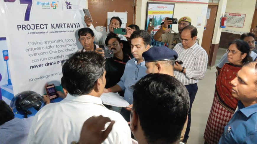 कानपुर आरटीओ में पुलिस-प्रशासन की बड़ी छापेमारी, 22 संदिग्ध दलाल हिरासत में