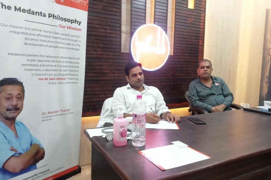 अनियमित दिनचर्या से हाइपरटेंशन-शुगर की चपेट में आ रहे पत्रकार, प्रेस क्लब में लगा मेदांता का हेल्थ कैंप