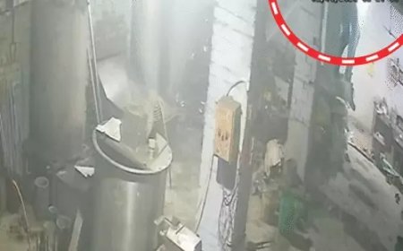 कानपुर में फिल्मी स्टाइल चोरी: छत के होल से रस्सी के सहारे उतरा चोर, 45 लाख का 18 किलो चांदी का पाउडर ले उड़ा